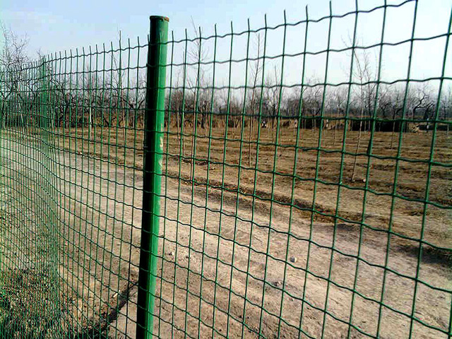 小院圍欄網如何正確安裝呢？