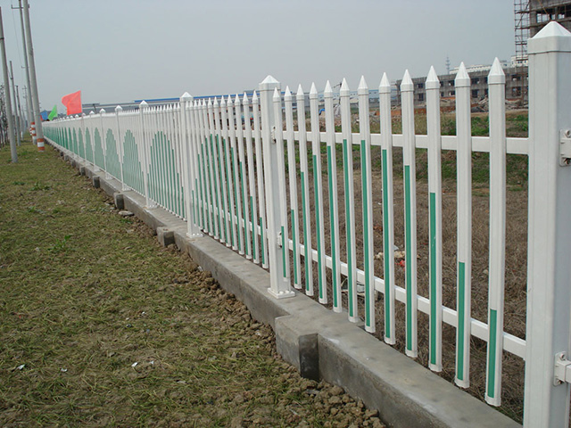 露臺防護柵欄施工組織設計